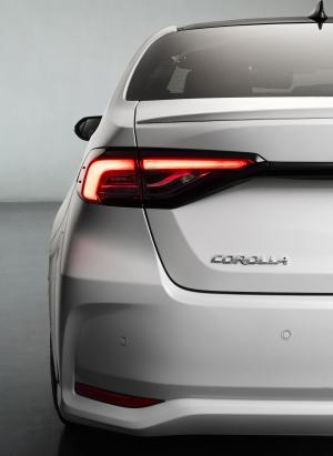 Toyota Corolla Hybrid Sedan GR Sport 2020 года  (EU)